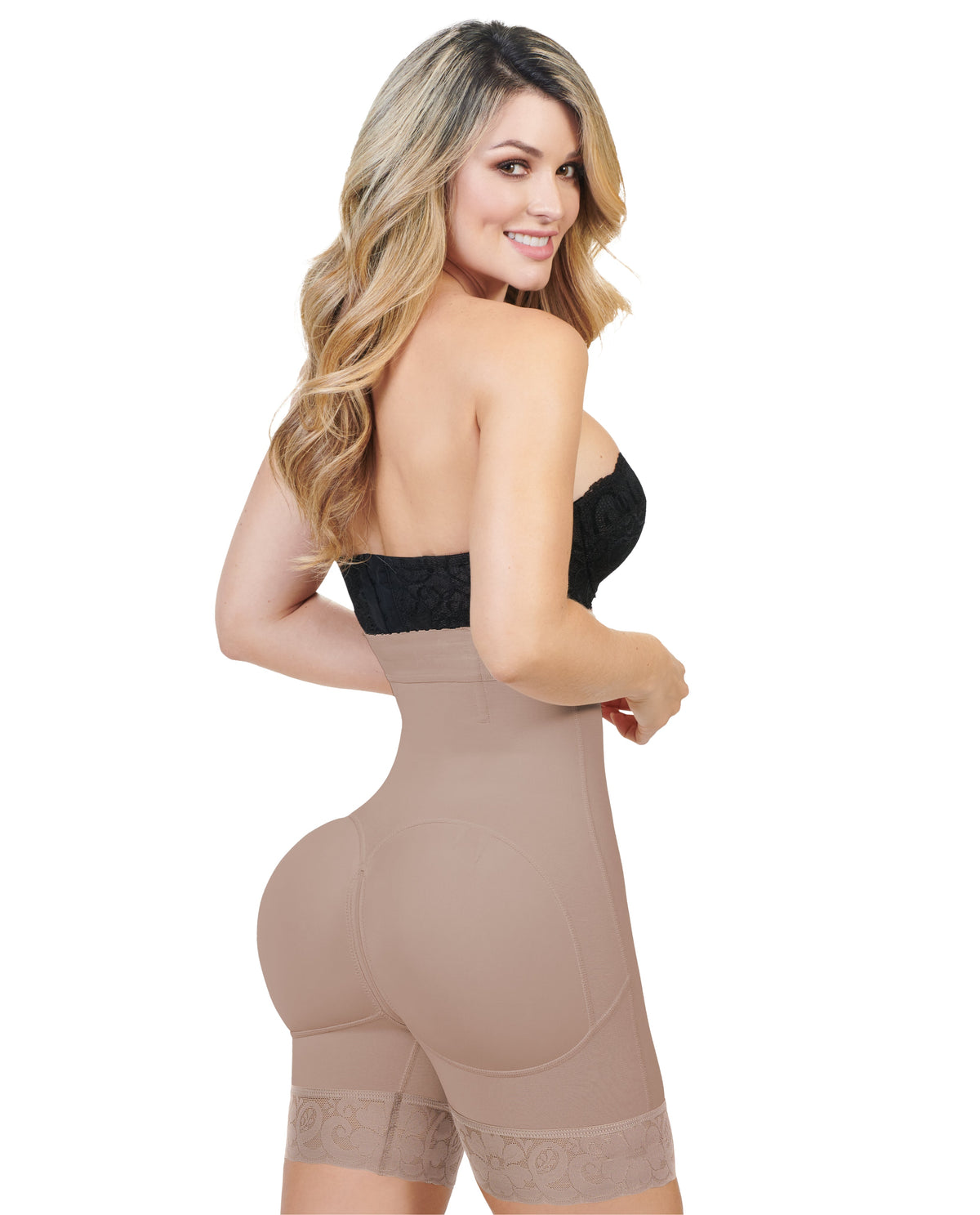 {product_title} in {variant_option_1} - {product_type}