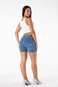 {product_title} in {variant_option_1} - {product_type}
