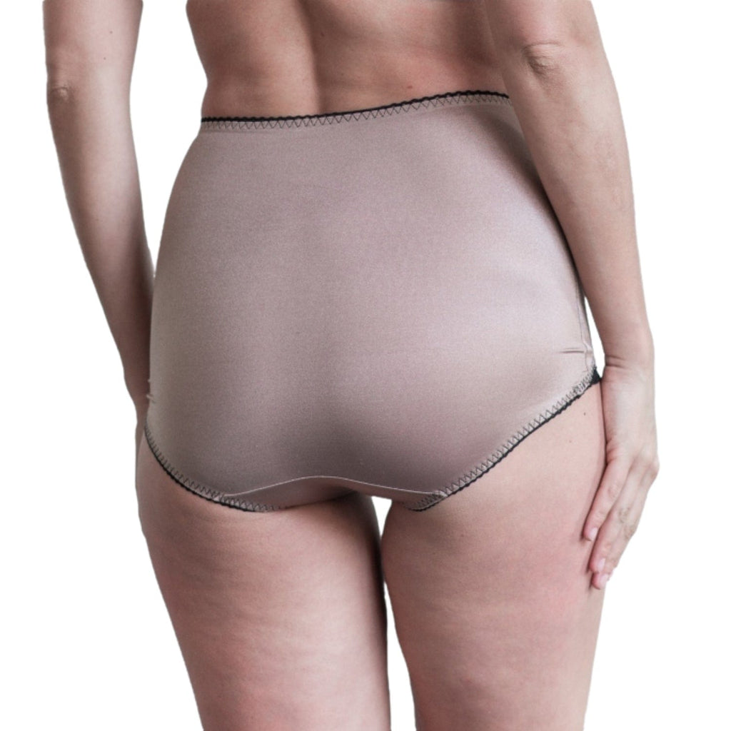 {product_title} in {variant_option_1} - {product_type}