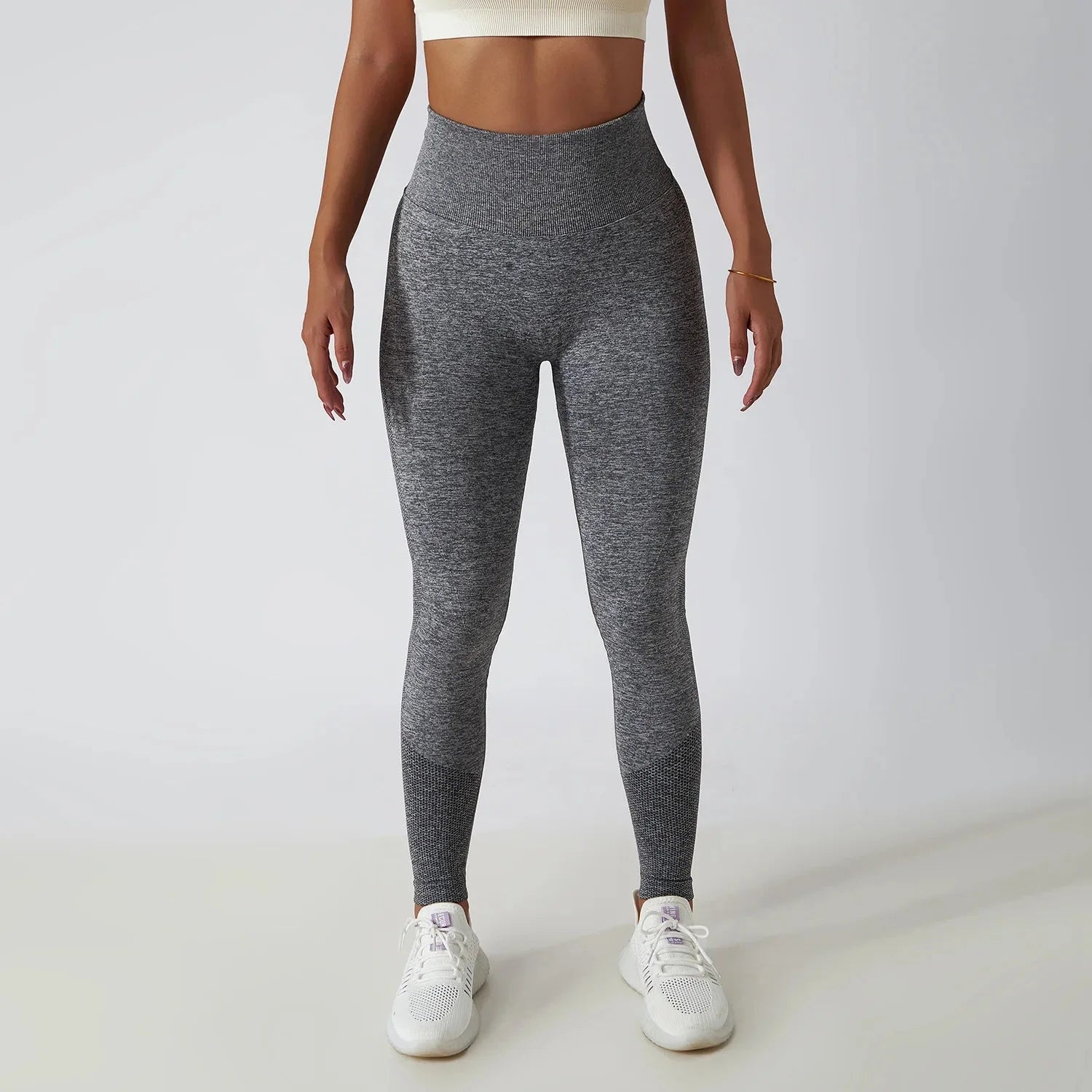 {product_title} in {variant_option_1} - {product_type}
