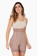 {product_title} in {variant_option_1} - {product_type}