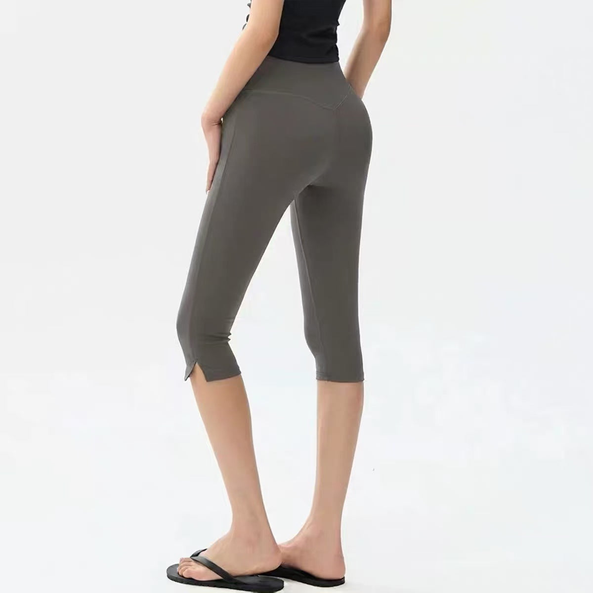 {product_title} in {variant_option_1} - {product_type}