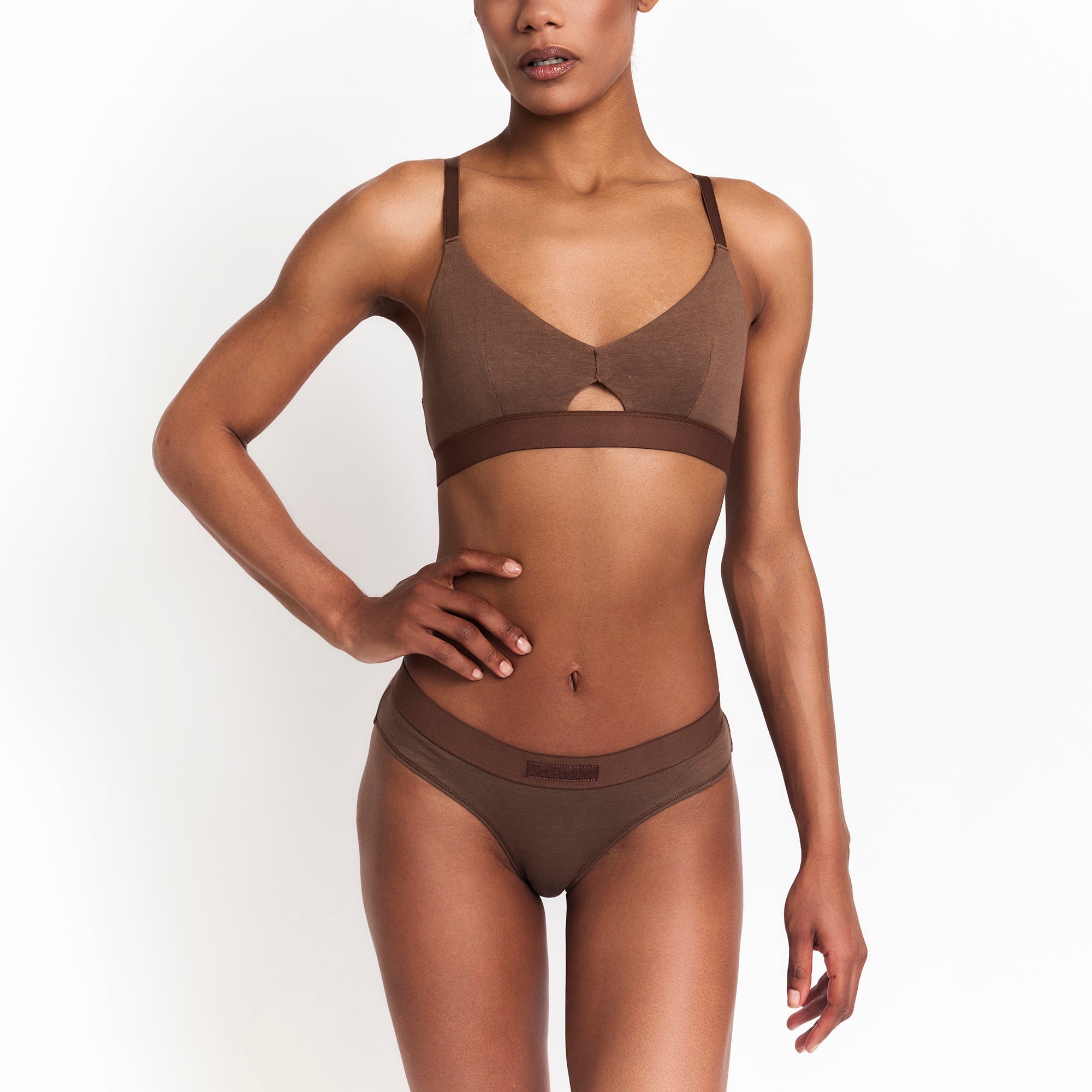 {product_title} in {variant_option_1} - {product_type}